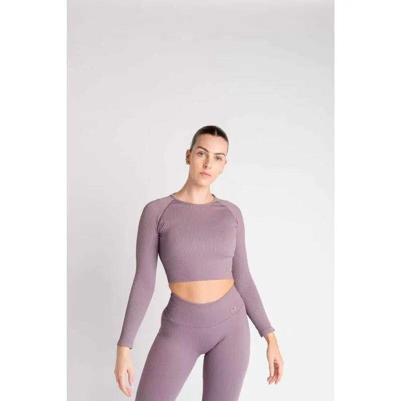 AESTHETIC WOLF 'Ribbbed Seamless' Top Acanalado Fitness - Mujer - Plum Roja 7 AESTHETIC WOLF 'Ribbbed Seamless' Top Acanalado Fitness - Mujer - Plum Roja - Imagen 5