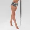 STAREVER Short De Pole Dance Blanco Con Grafismos Mujer 1 STAREVER Short De Pole Dance Blanco Con Grafismos Mujer -Musculación short de pole dance blanco con grafismos mujer
